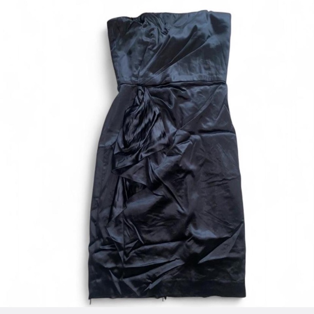 5/$20 White House black market ruched strapless dress